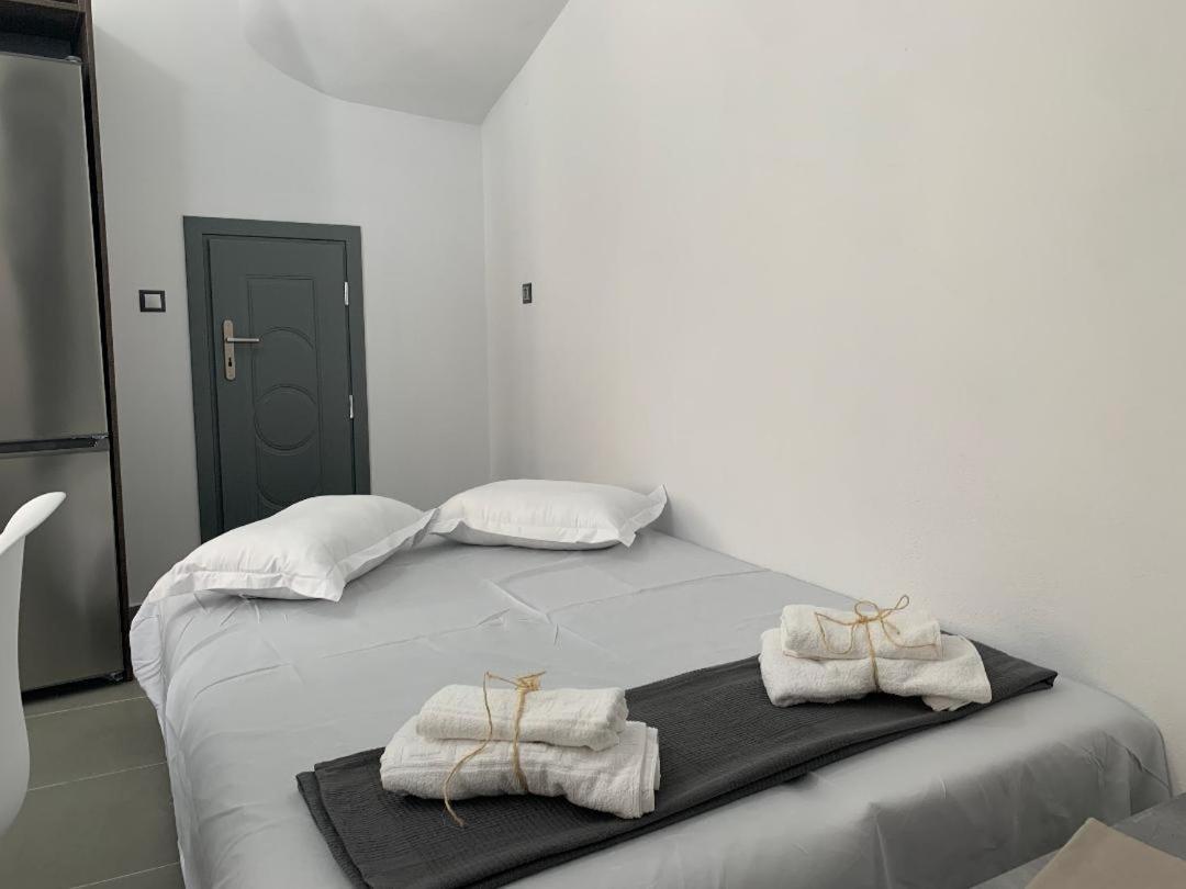 ארמופוליס Thania'S House ,4 Minutes From The Center Of Hermoulis מראה חיצוני תמונה